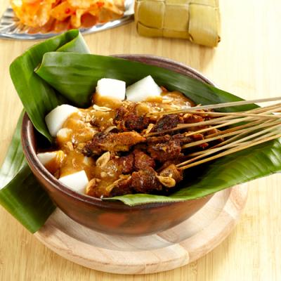 Sate Padang Isi 8 Tusuk Ketupat